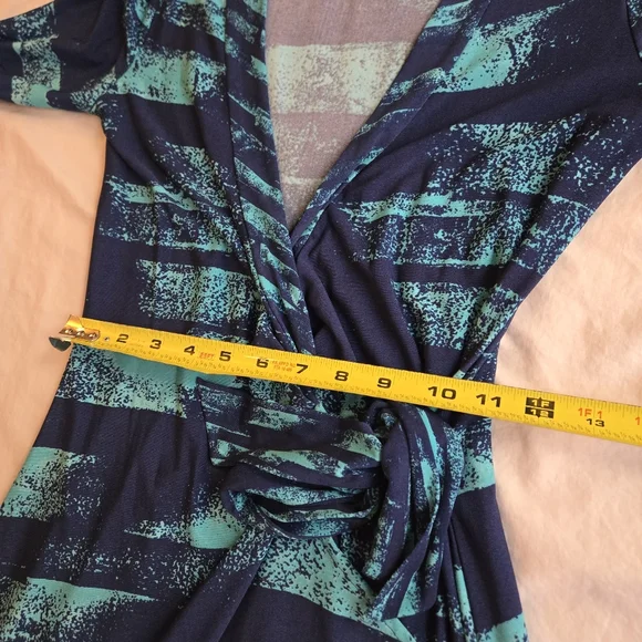 BCBG Alberta Ocean Blue & Turquoise Teal Wrap Dress - Picture 7 of 9